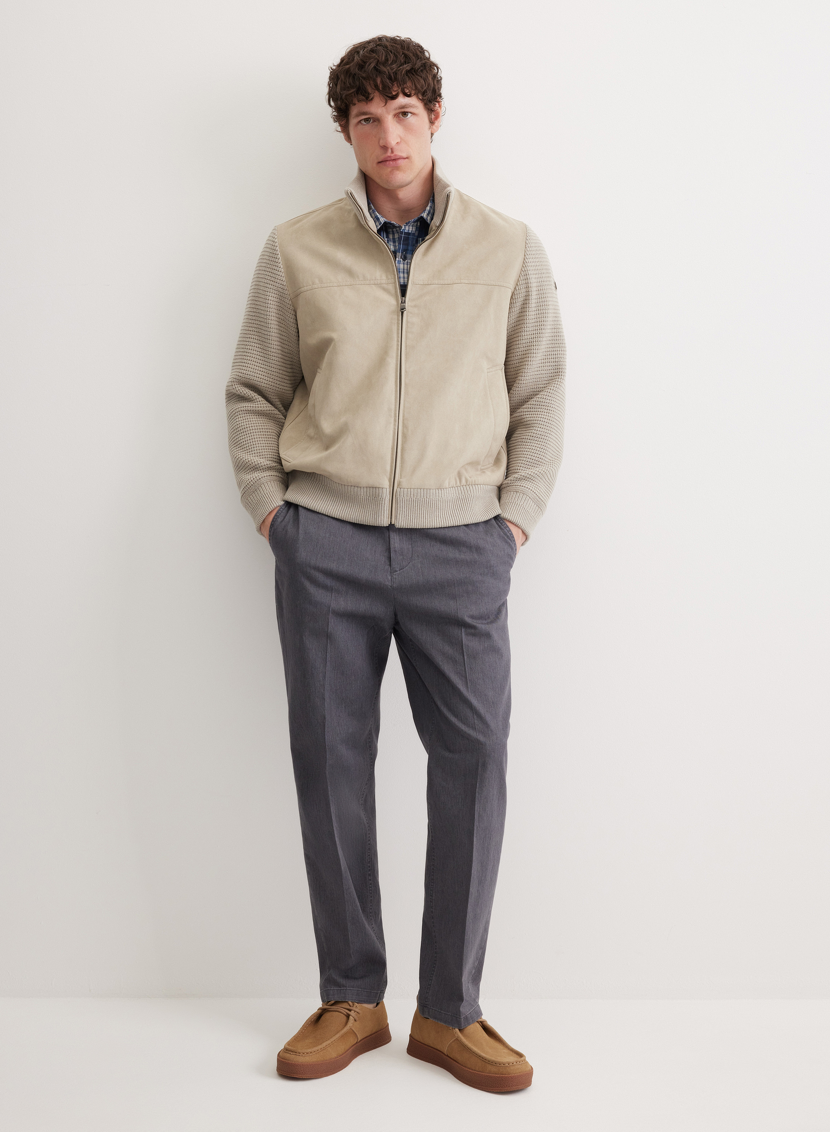 Куртка с мягким воротником-стойкой и вязаными рукавами - основное изображение товара