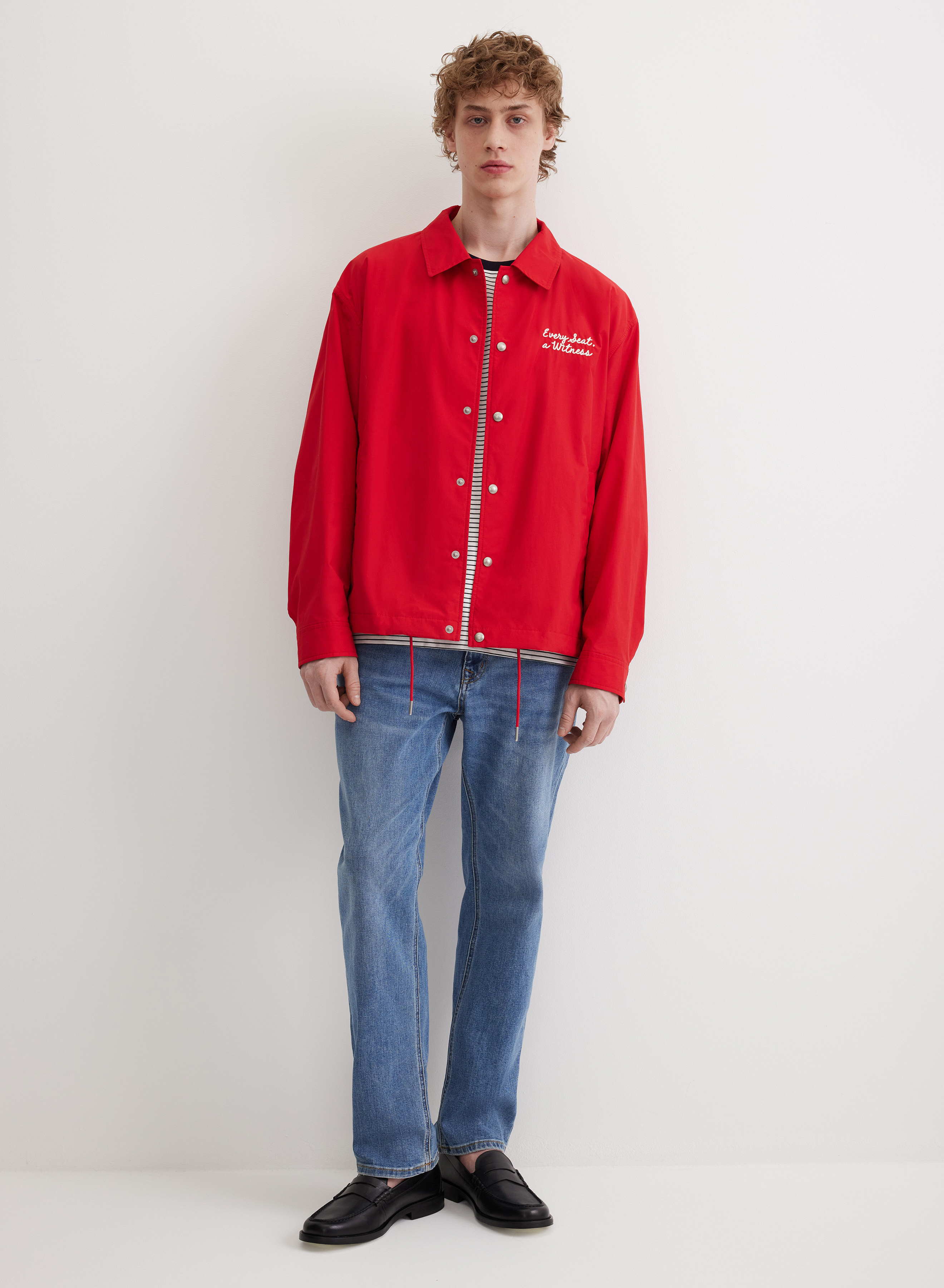 Красная куртка на кнопках и кулиске - основное изображение товара