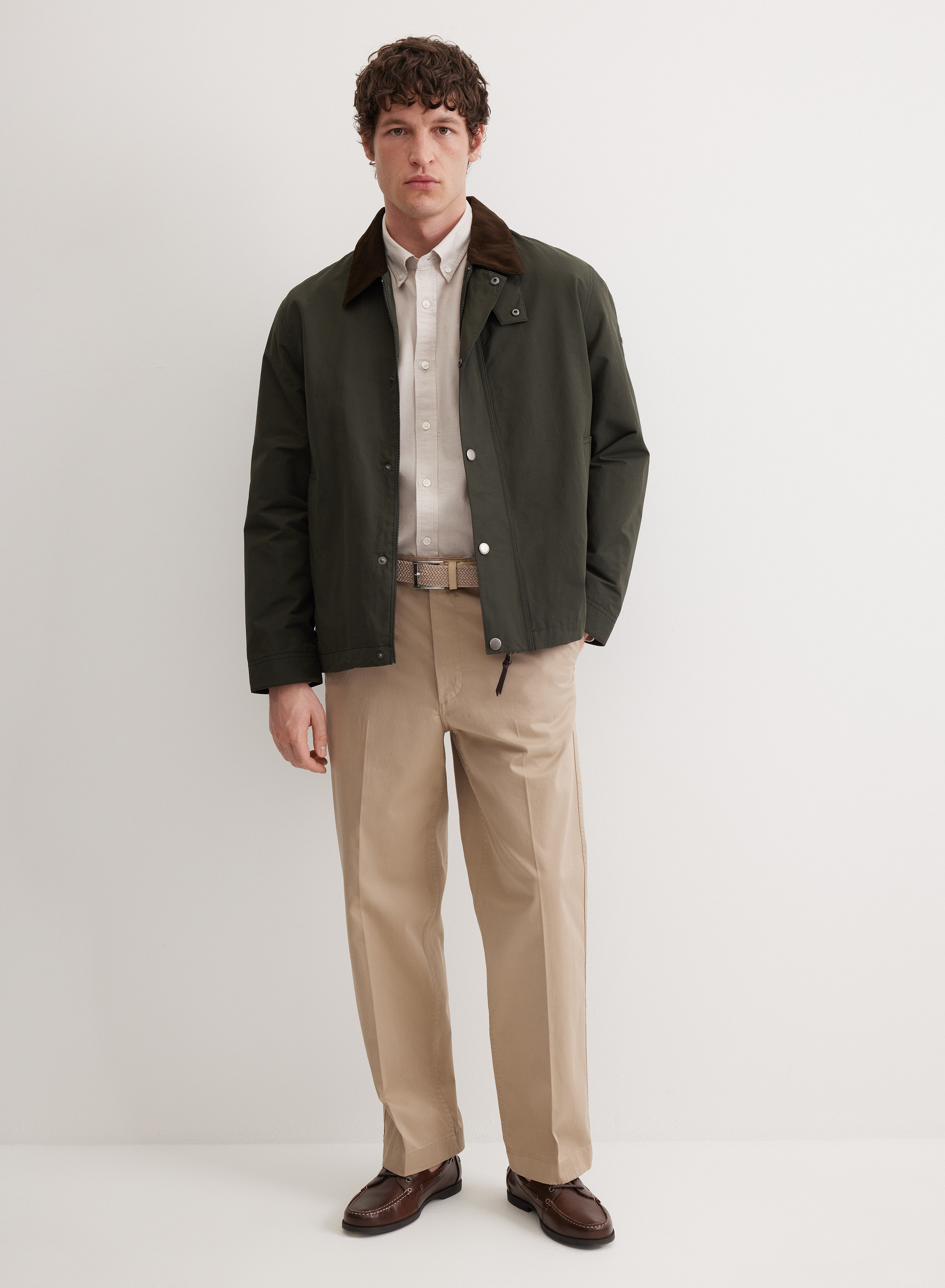 Куртка на молнии с контрастным вельветовым воротником  - основное изображение товара