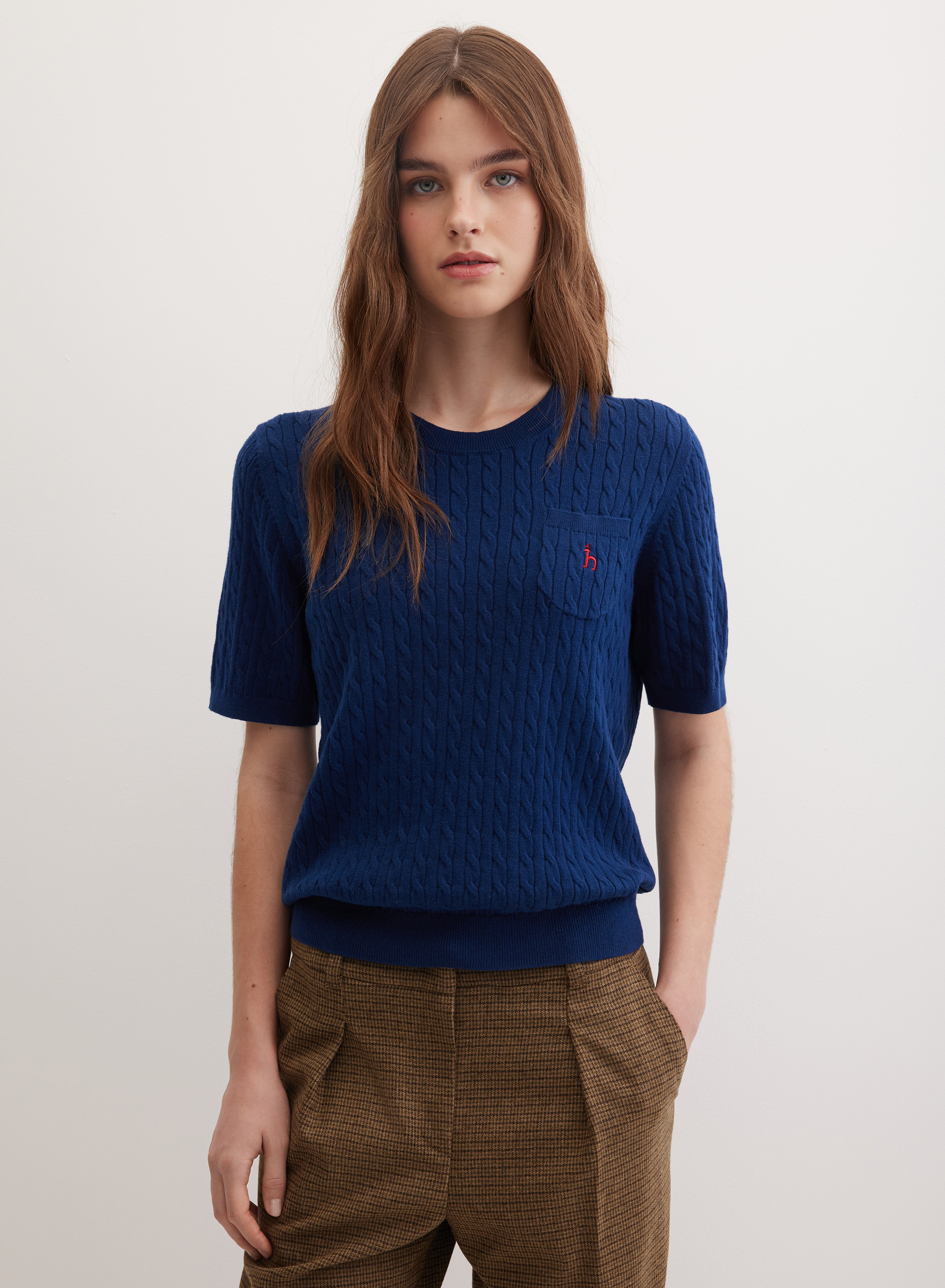 Базовая футболка из вязаного трикотажа - основное изображение товара