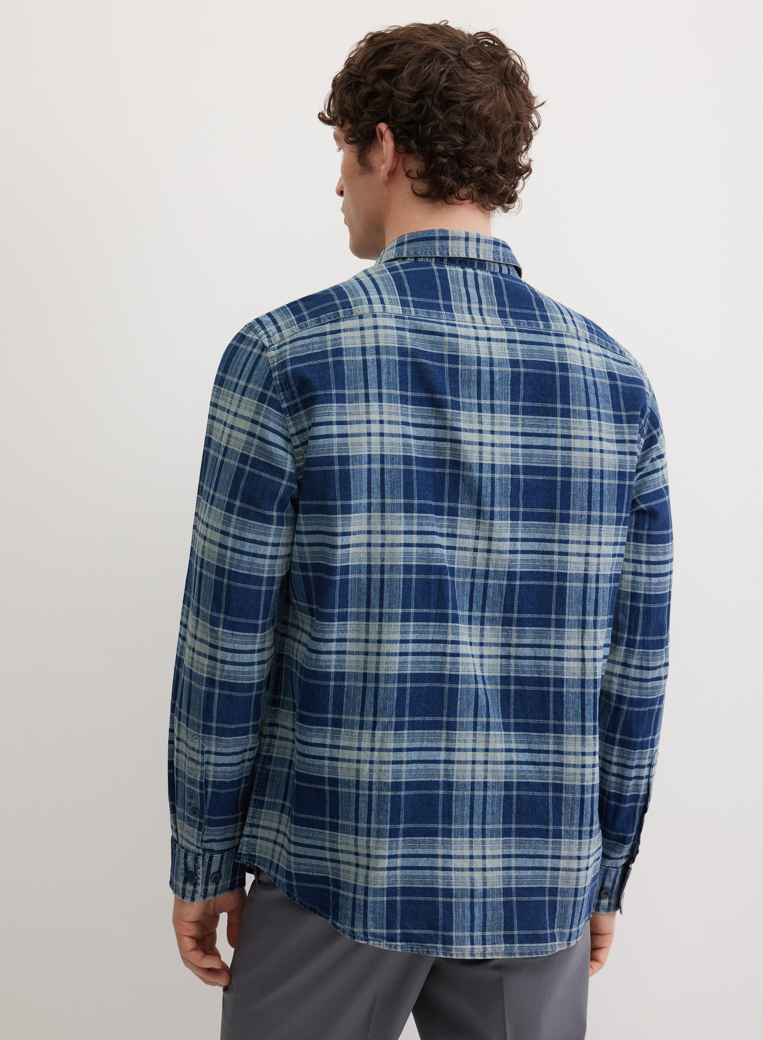 Классическая льняная рубашка в клетку - основное изображение товара