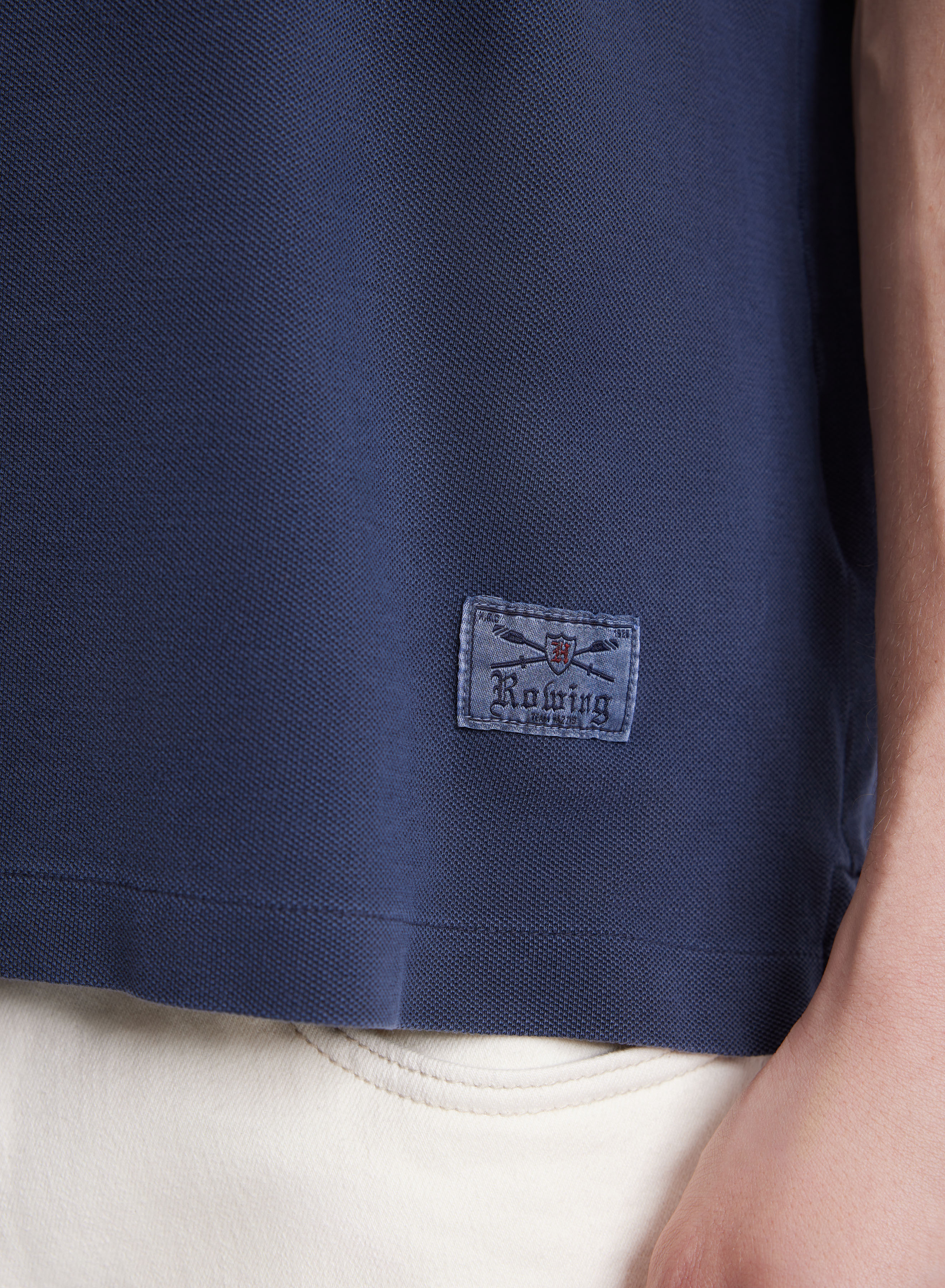 Классическое поло с вышивкой - основное изображение товара