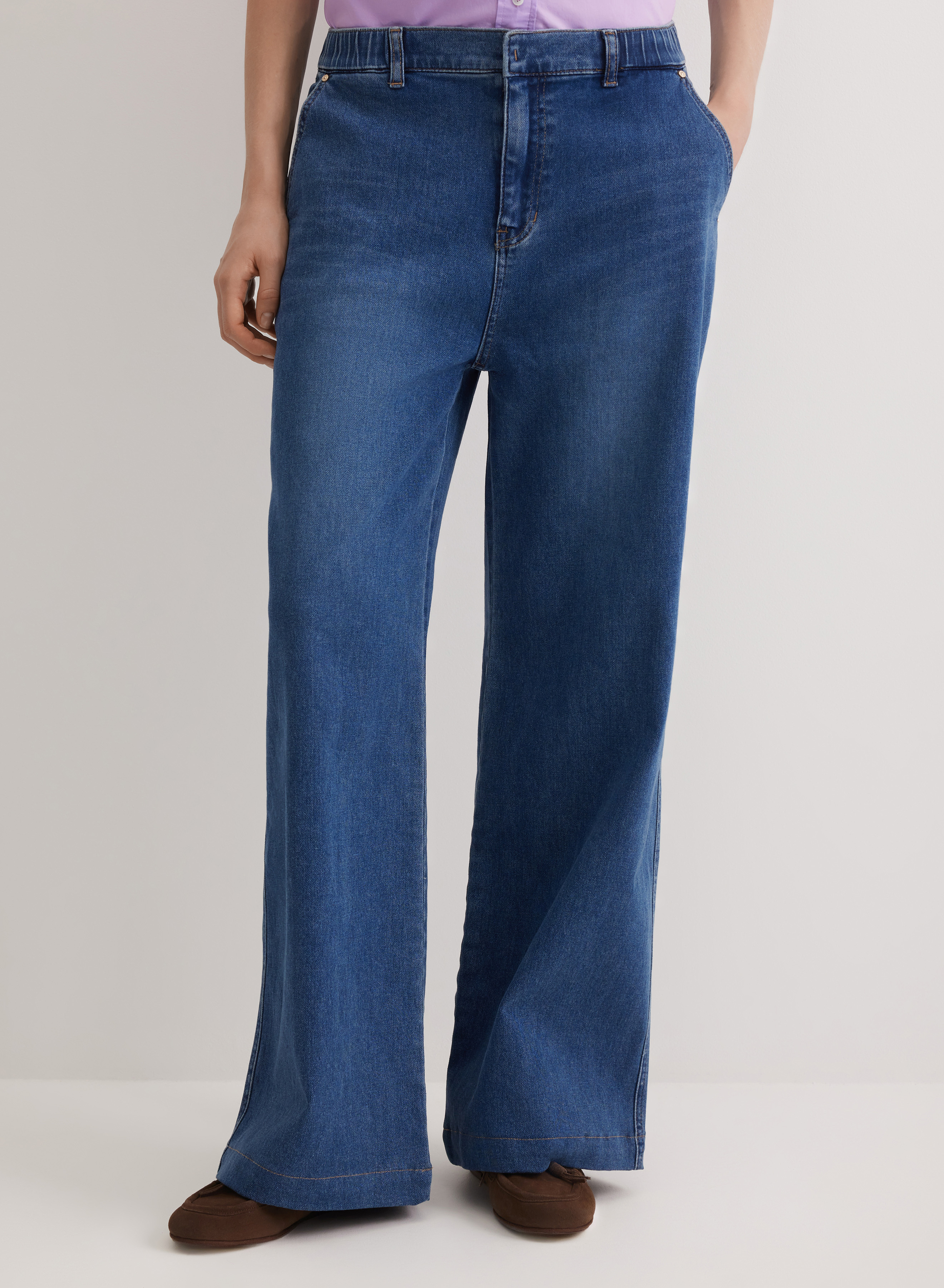 Прямые широкие джинсы с мягкой резинкой на поясе - основное изображение товара