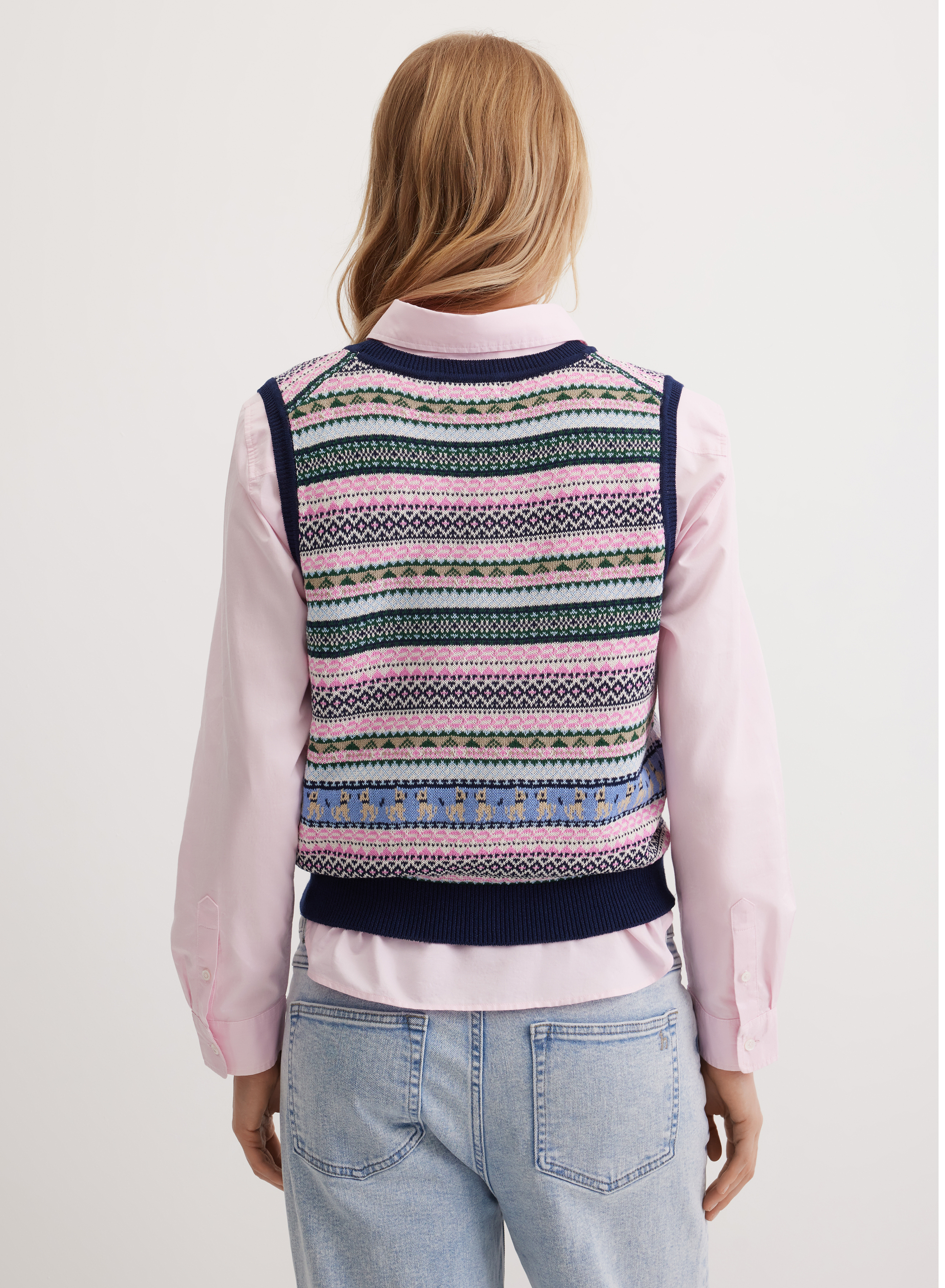 Жилет с разноцветным принтом и круглой горловиной - основное изображение товара