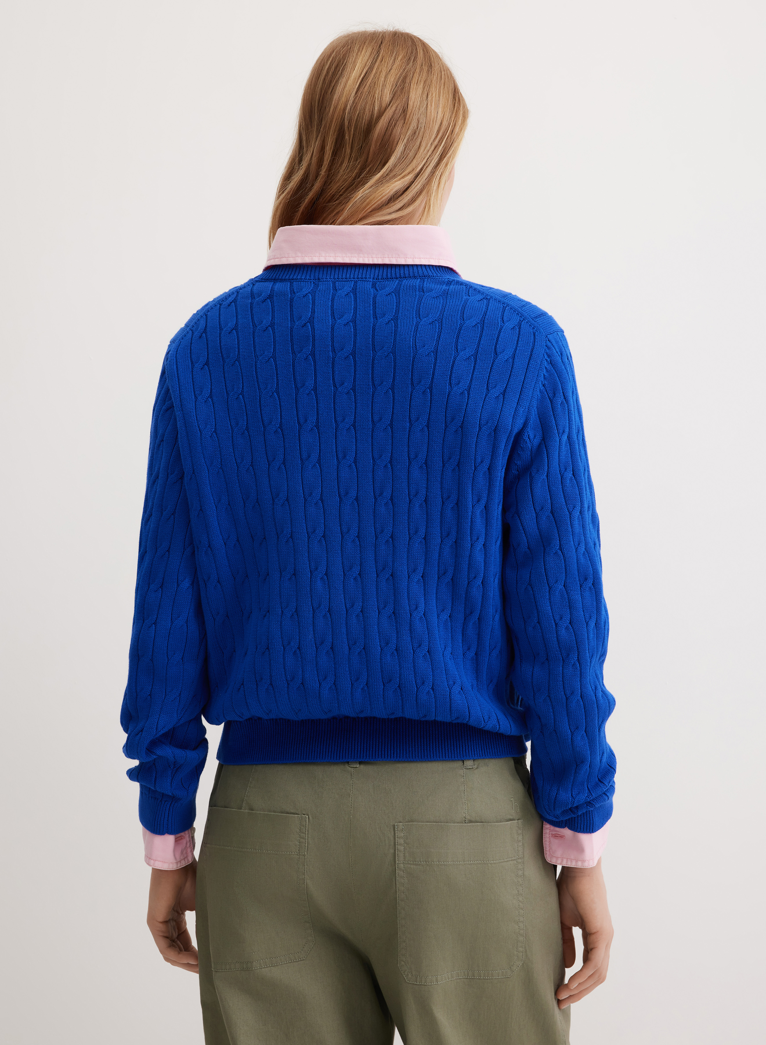 Базовый джемпер приталенного кроя с объемными косами - основное изображение товара