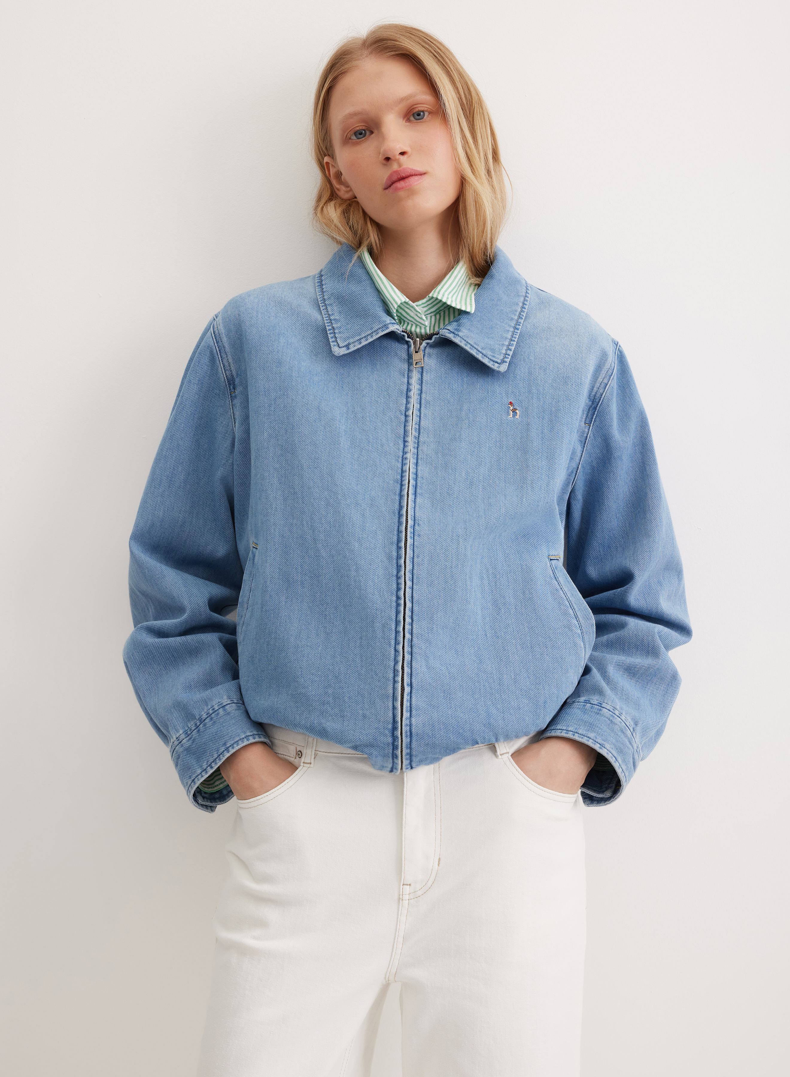 Джинсовая куртка с отложным воротником на резинке  - основное изображение товара