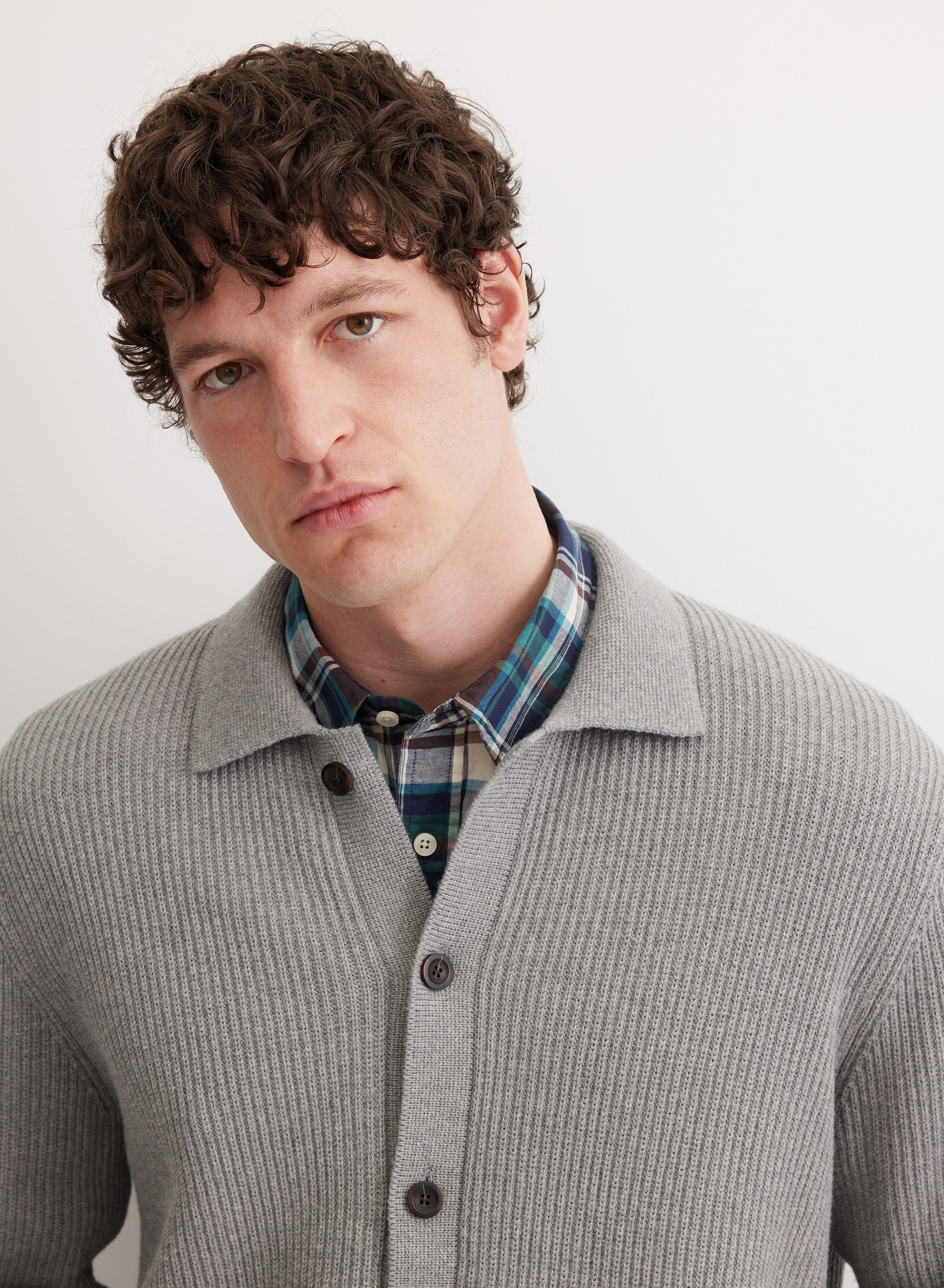 Классический кардиган с длинным рукавом и отложным воротником - основное изображение товара