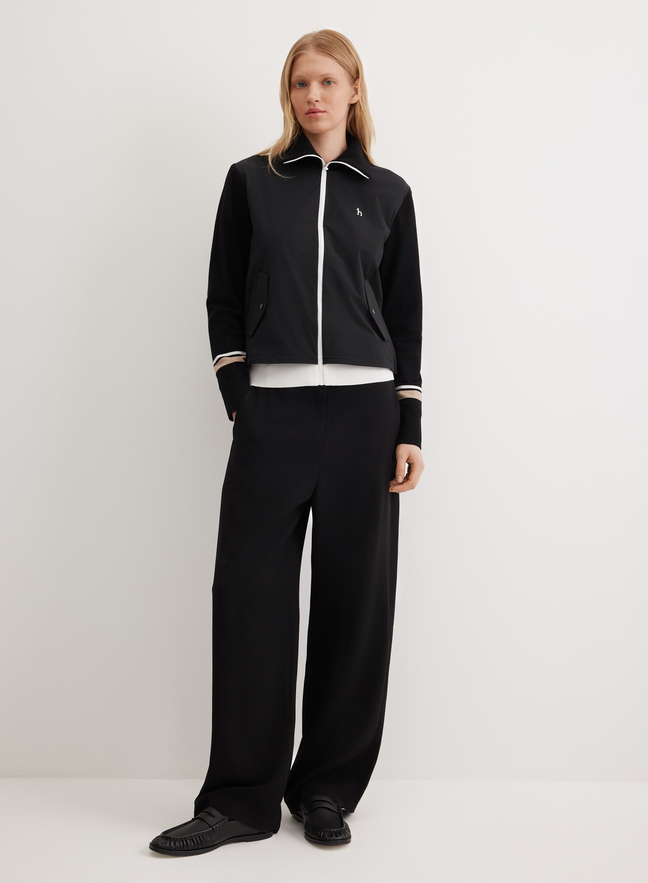 Комбинированная ветровка на молнии с декоративными элементами  - основное изображение товара