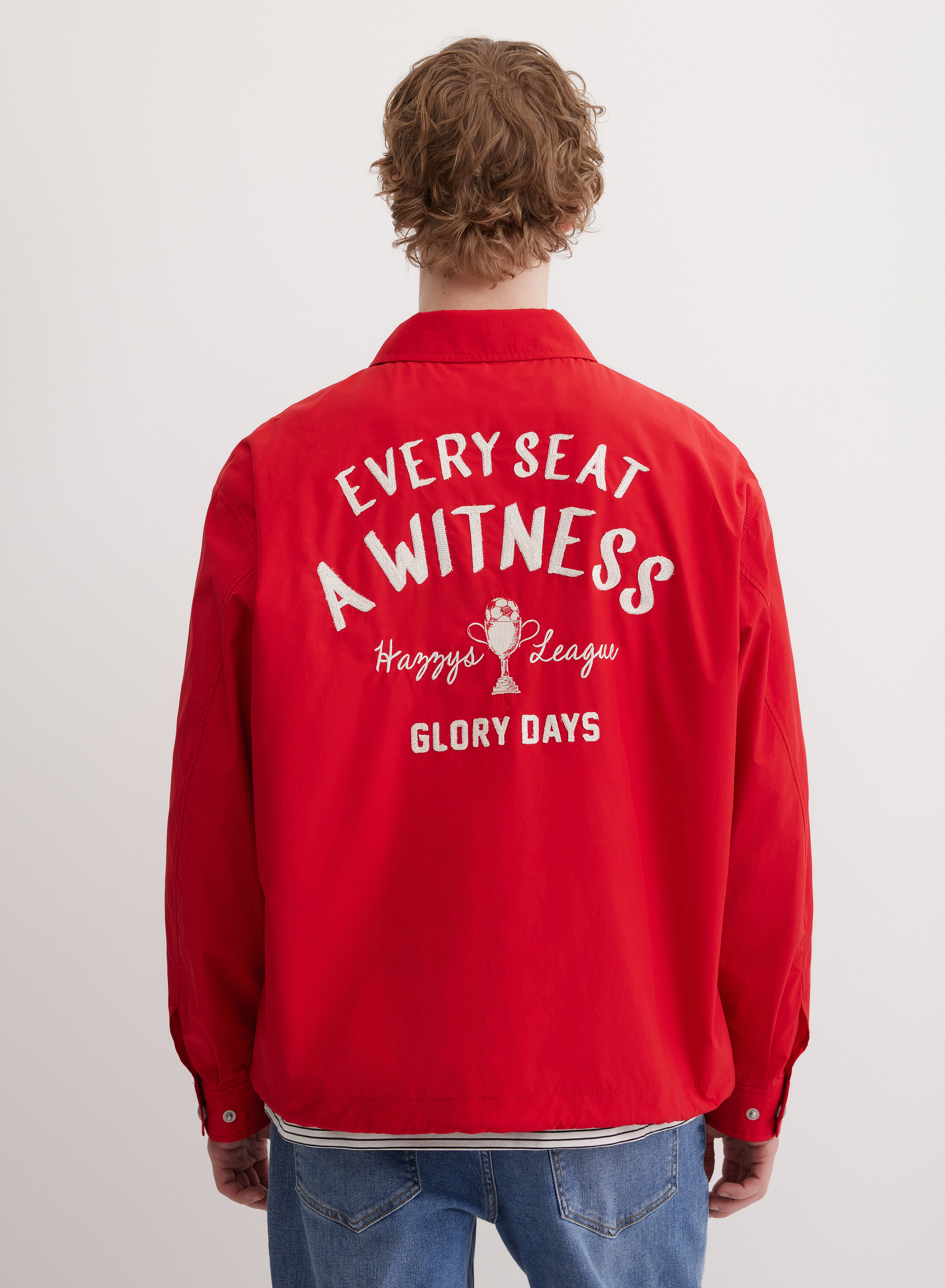 Красная куртка на кнопках и кулиске - основное изображение товара