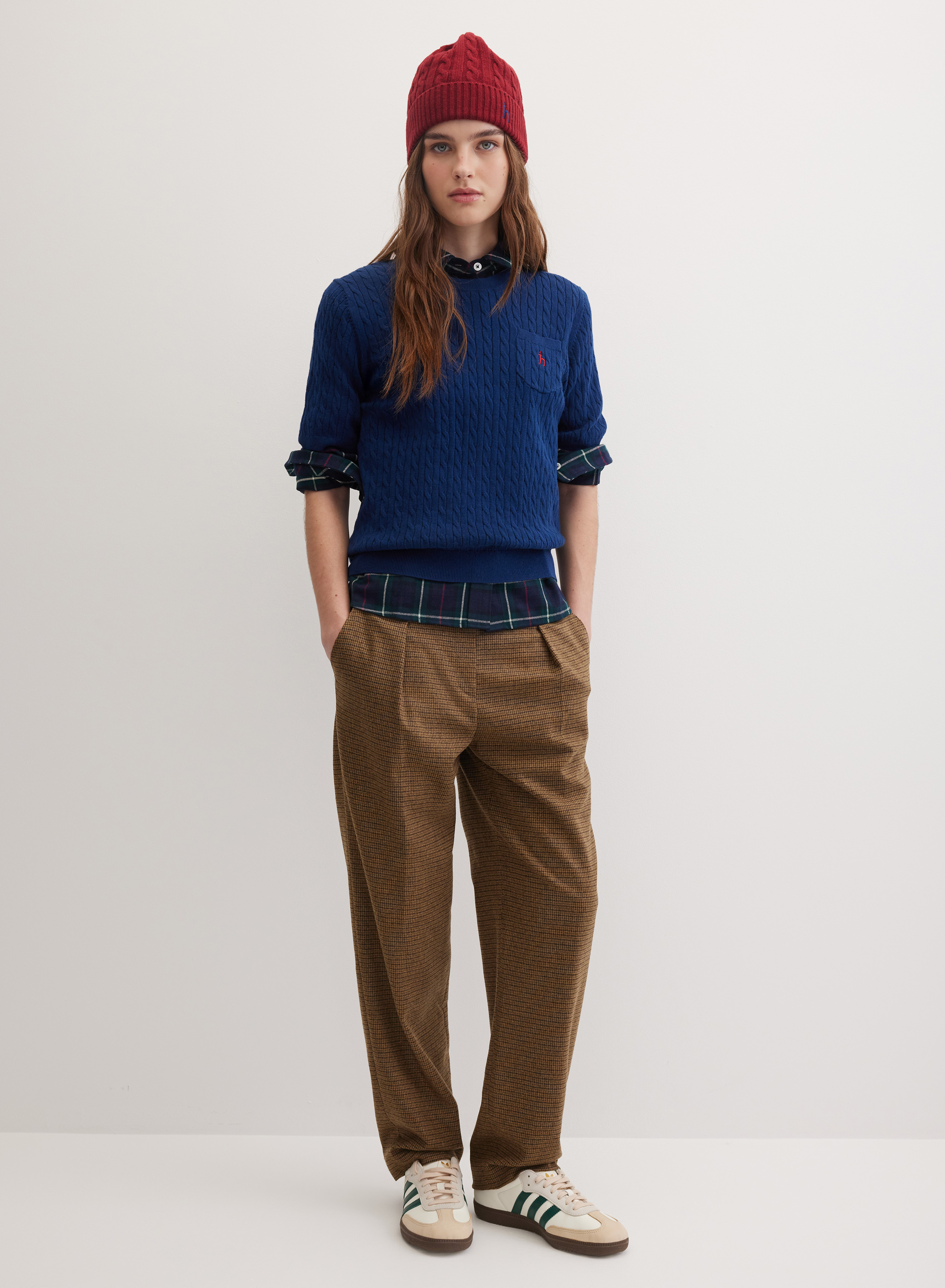 Базовая футболка из вязаного трикотажа - основное изображение товара