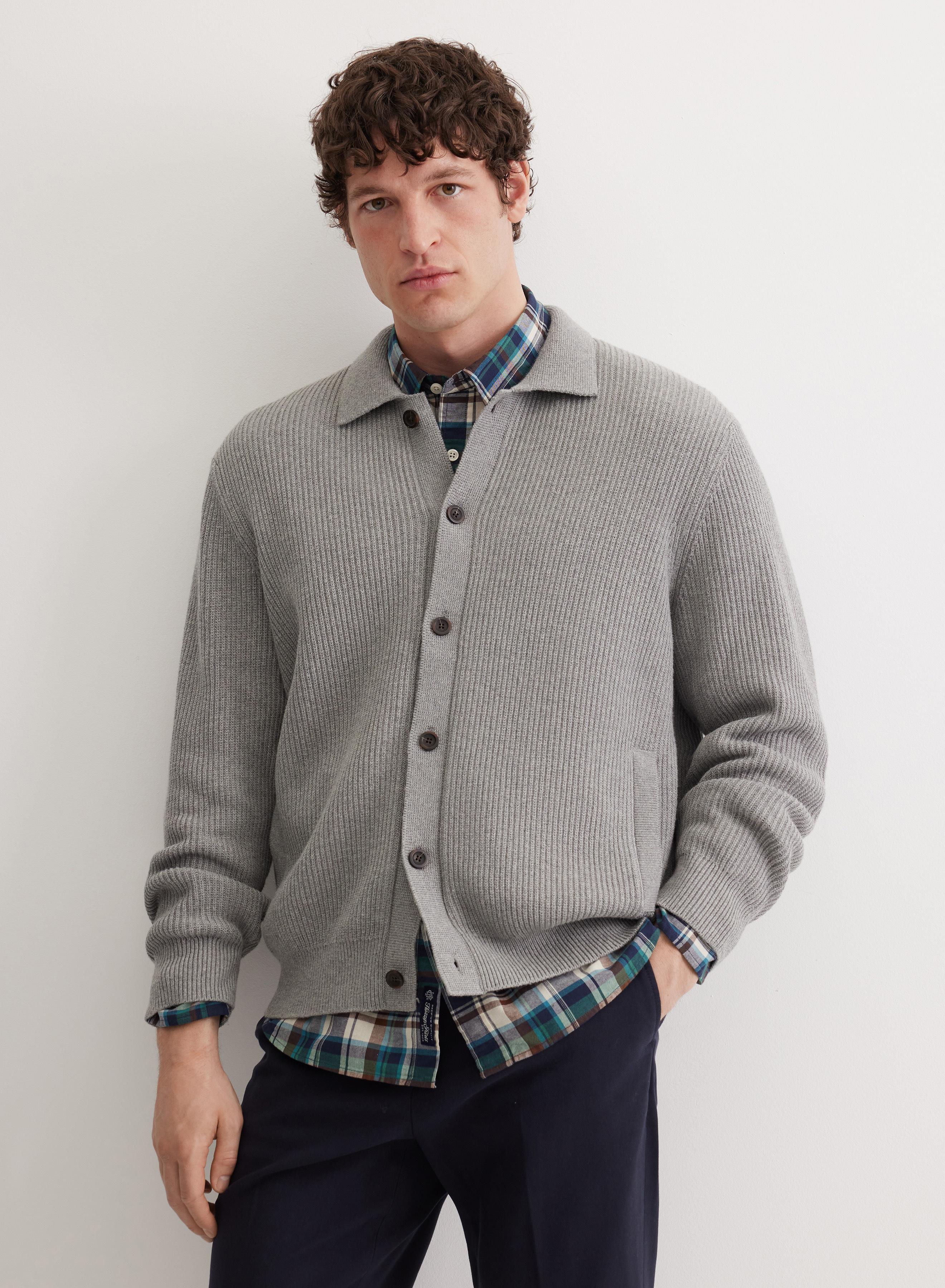 Классический кардиган с длинным рукавом и отложным воротником - основное изображение товара