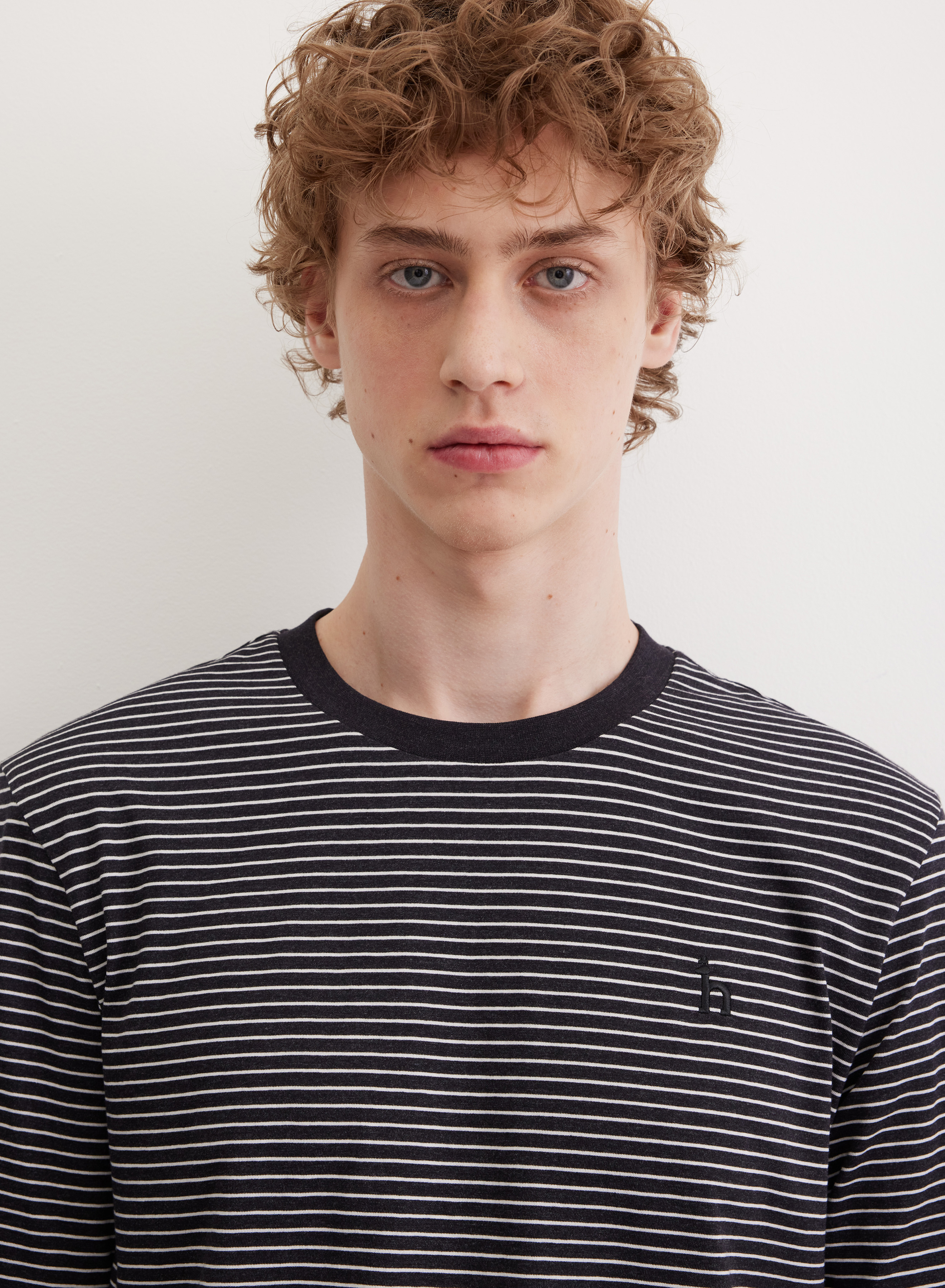 Лонгслив с контрастным принтом и длинным рукавом - основное изображение товара