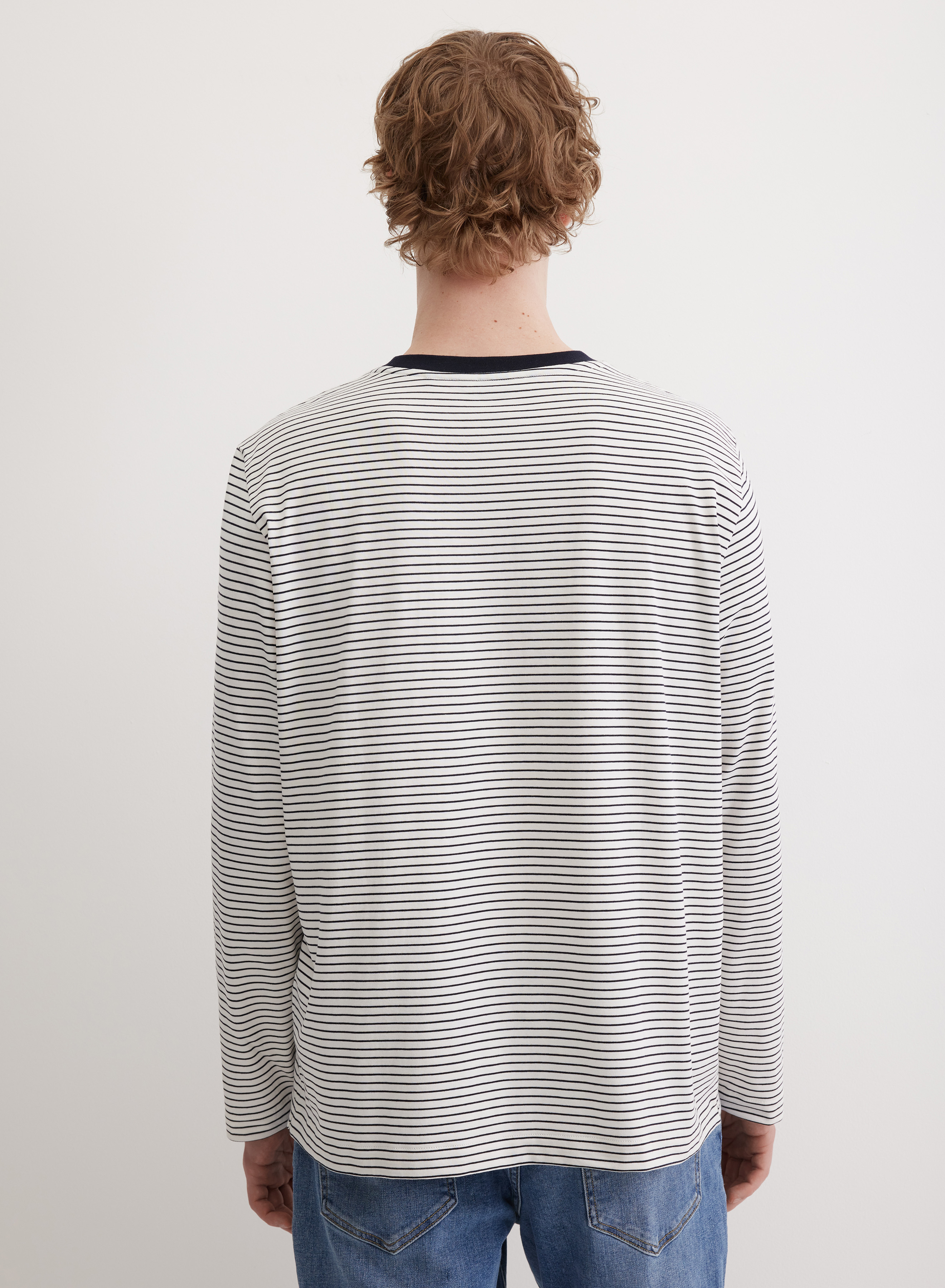 Базовый лонгслив с контрастными полосками  - основное изображение товара