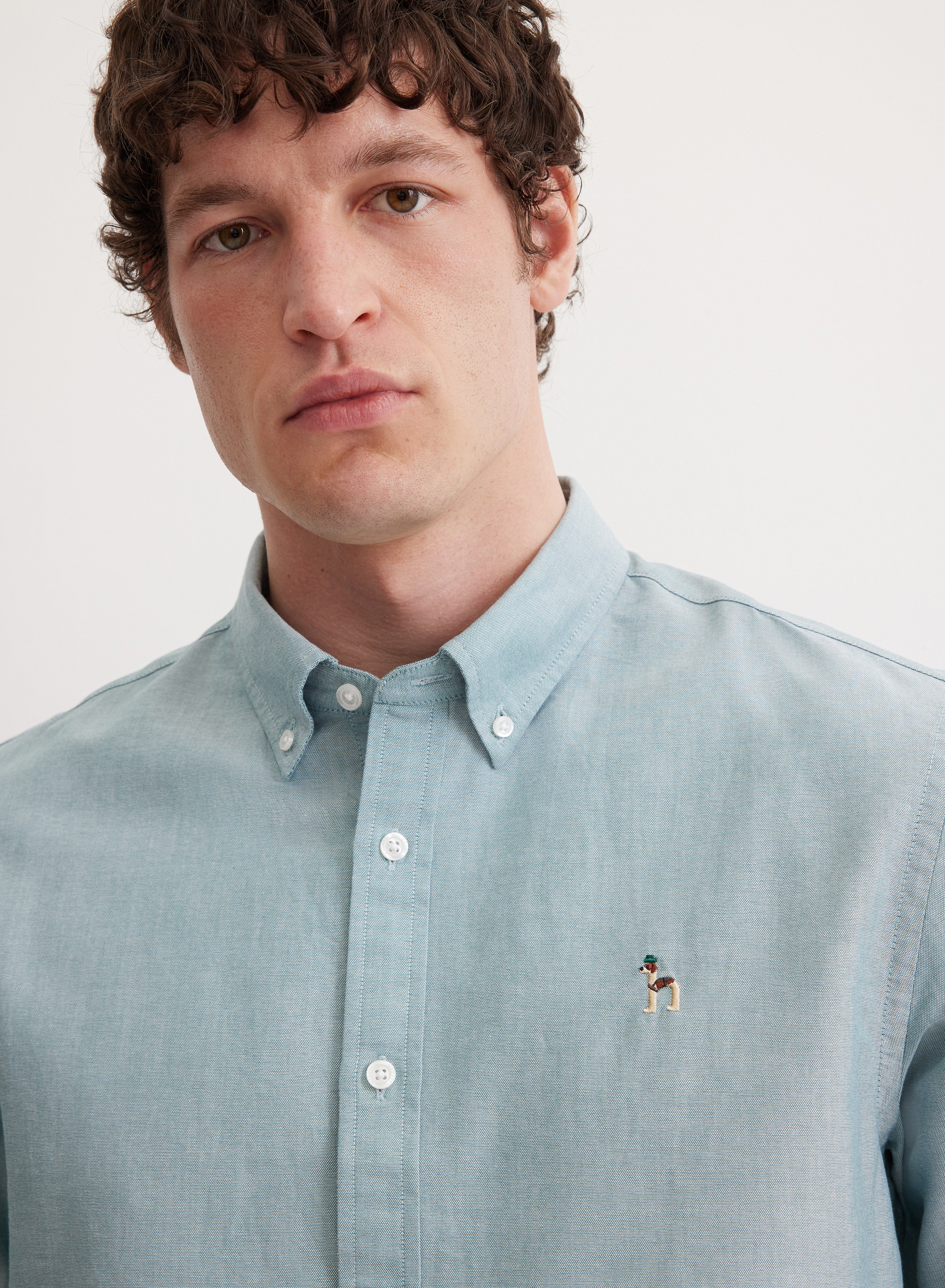 Однотонная хлопковая рубашка свободного кроя - основное изображение товара