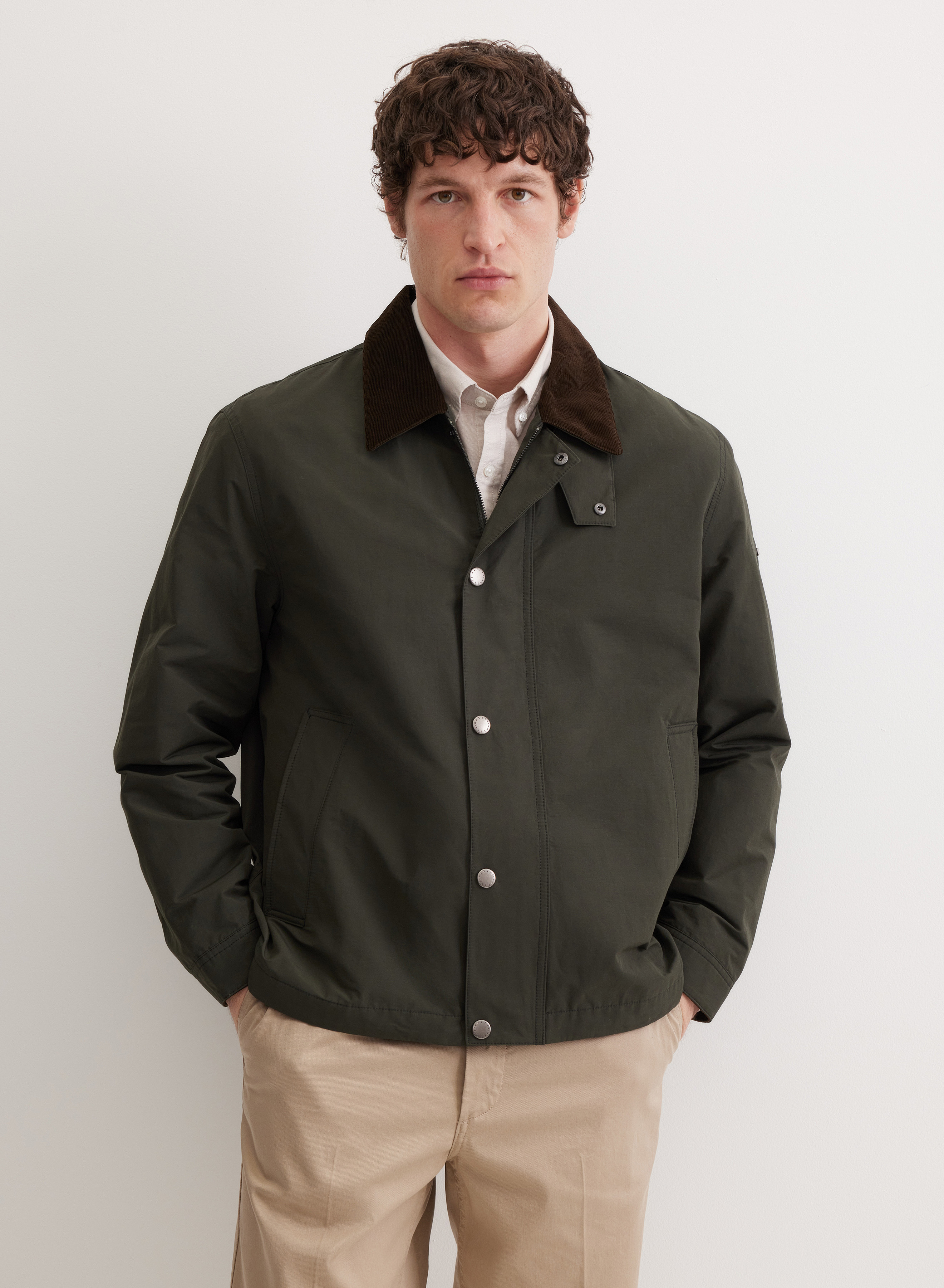 Куртка на молнии с контрастным вельветовым воротником  - основное изображение товара