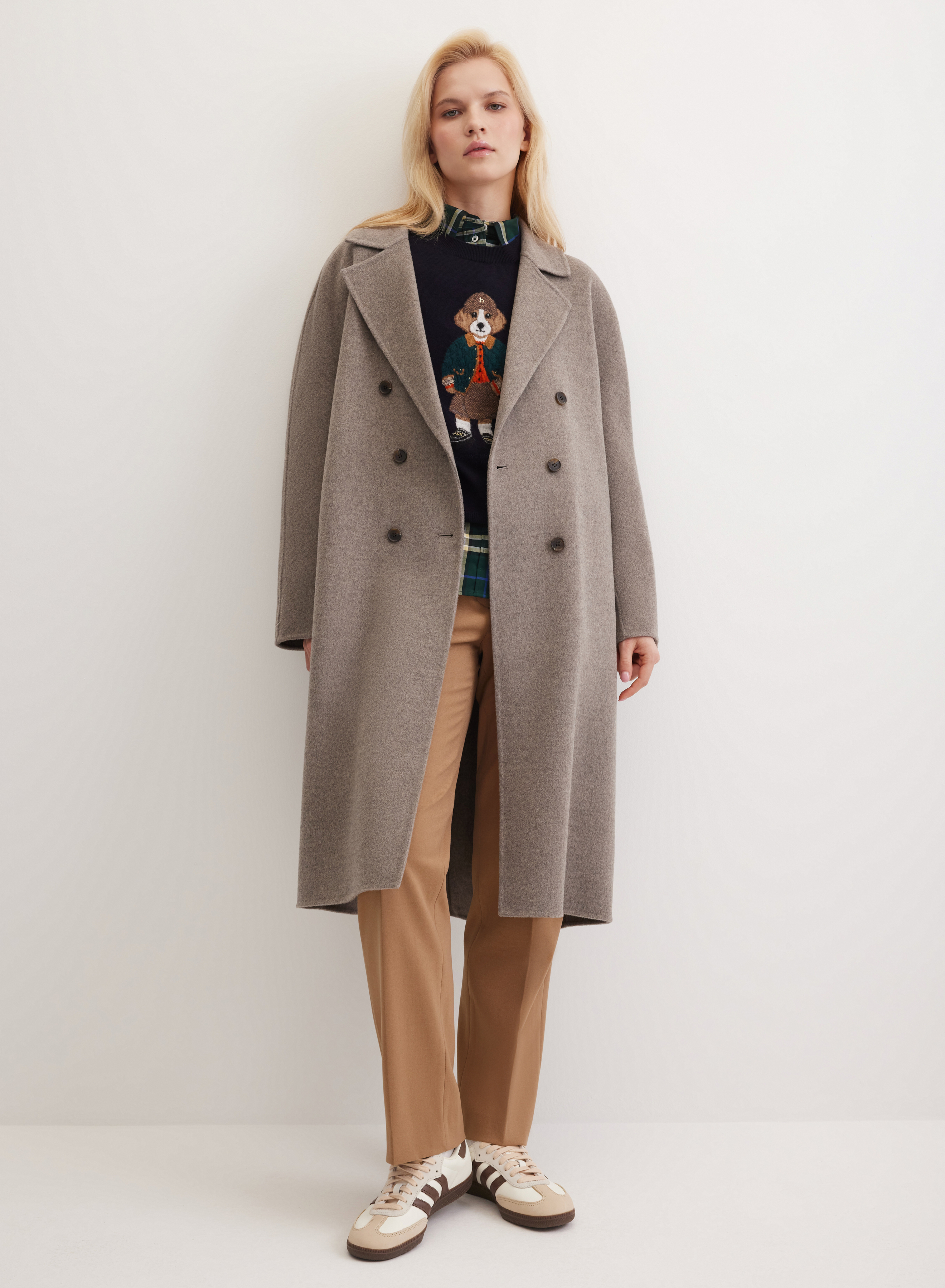 Двубортное пальто с английским воротником и шлицей - основное изображение товара