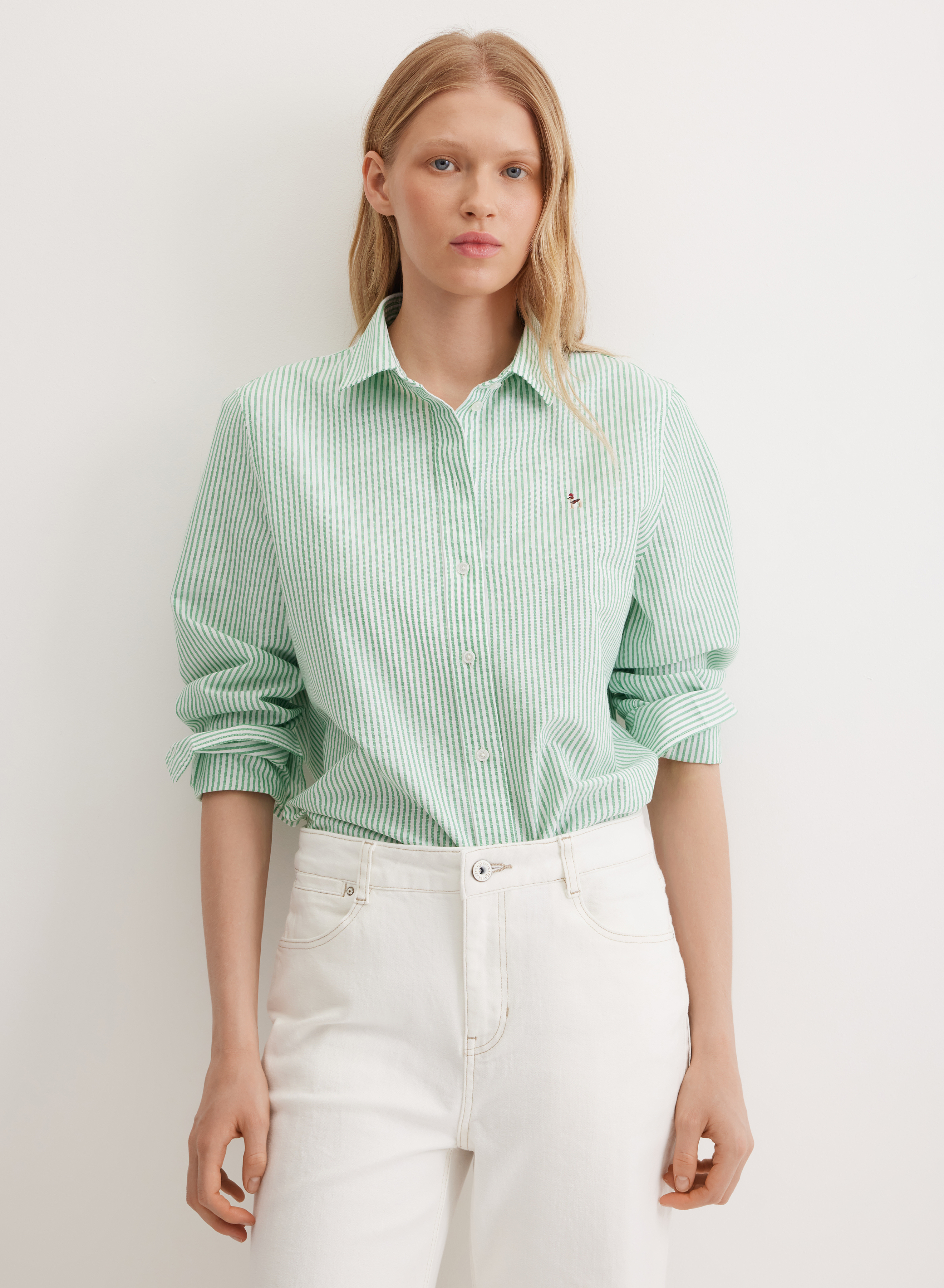 Рубашка из мягкого хлопка в тонкую вертикальную полоску  - основное изображение товара