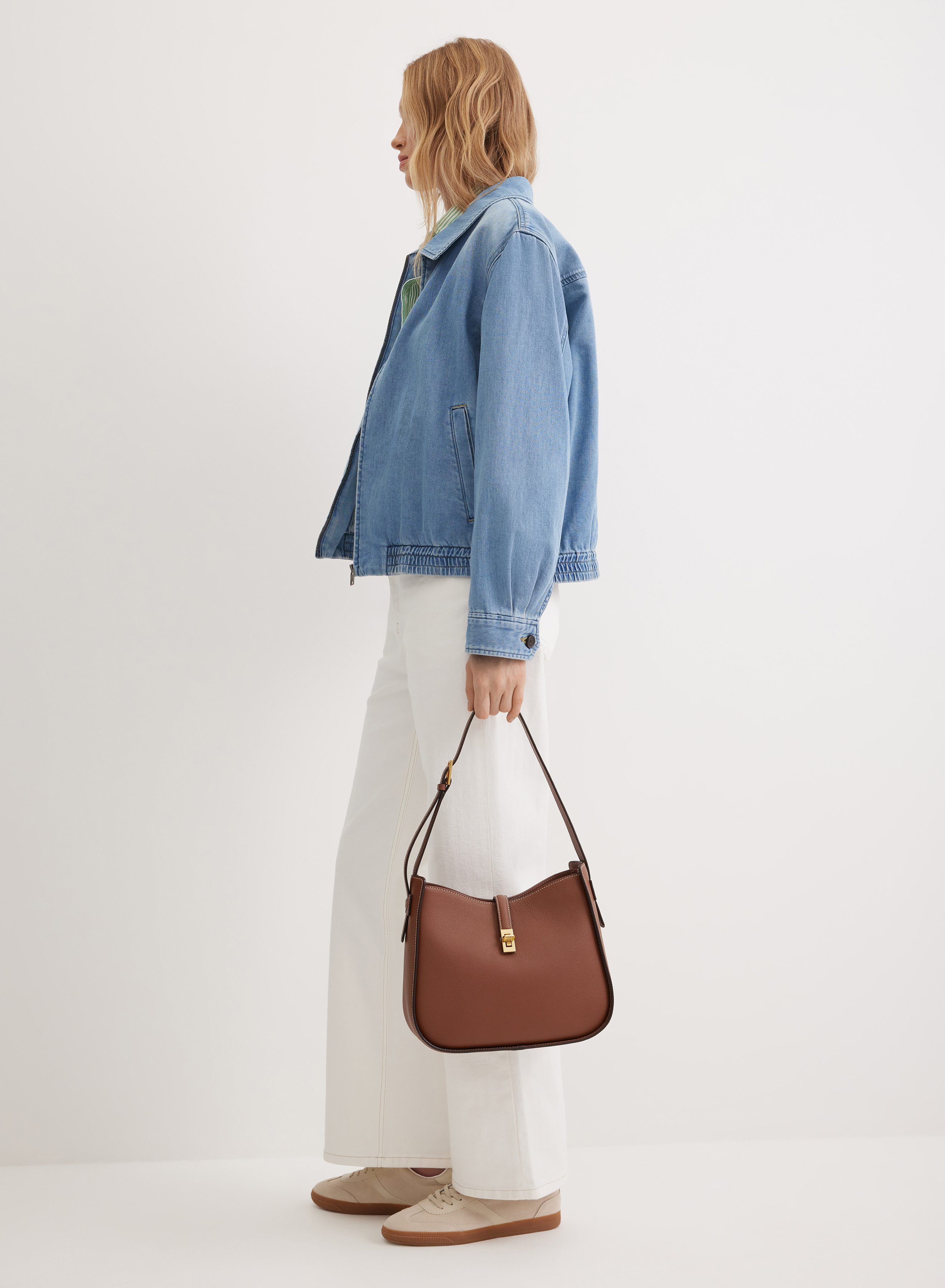 Коричневая сумка из мягкой натуральной кожи  - основное изображение товара