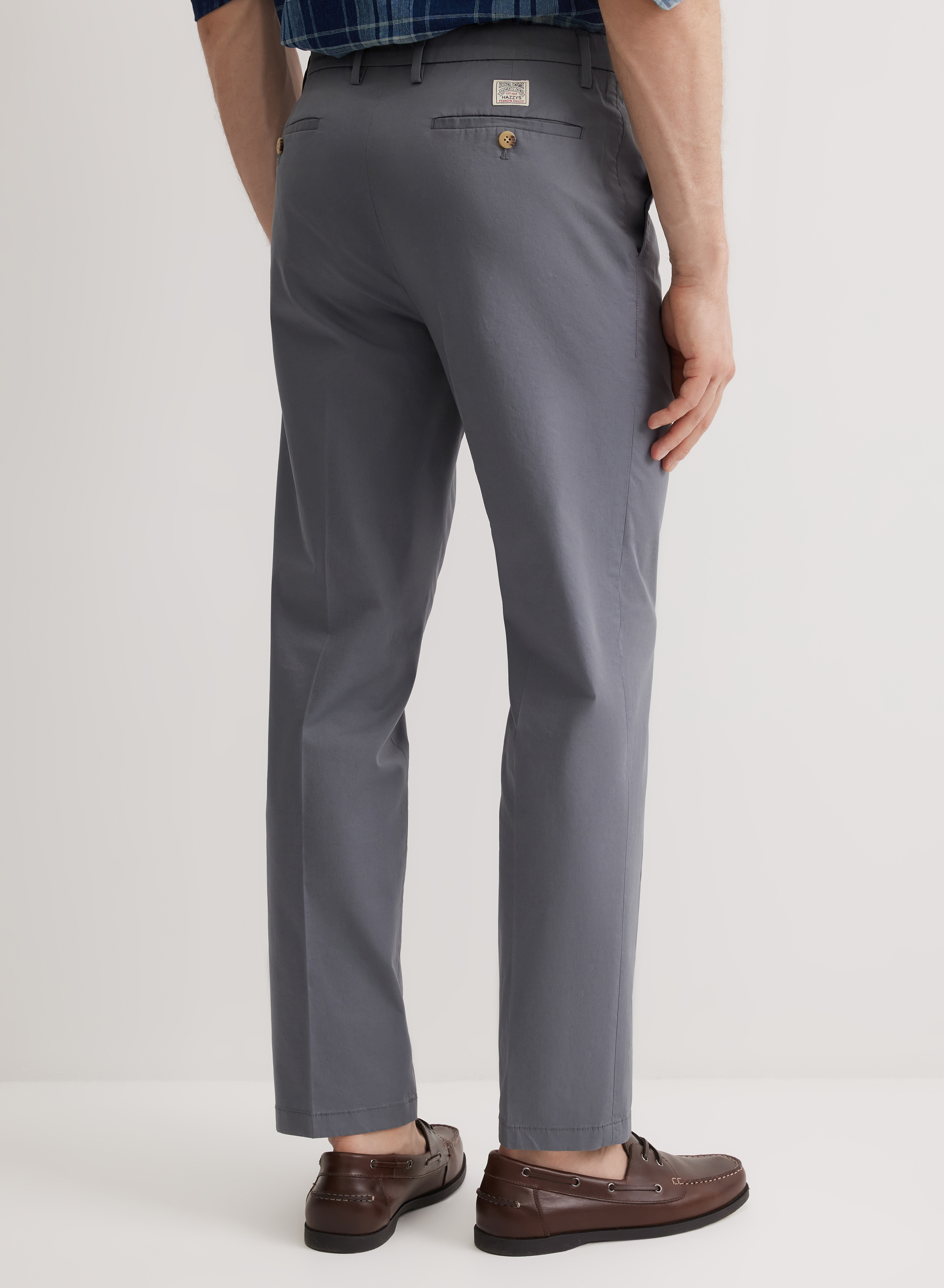 Прямые брюки со стрелками и прорезными карманами  - основное изображение товара