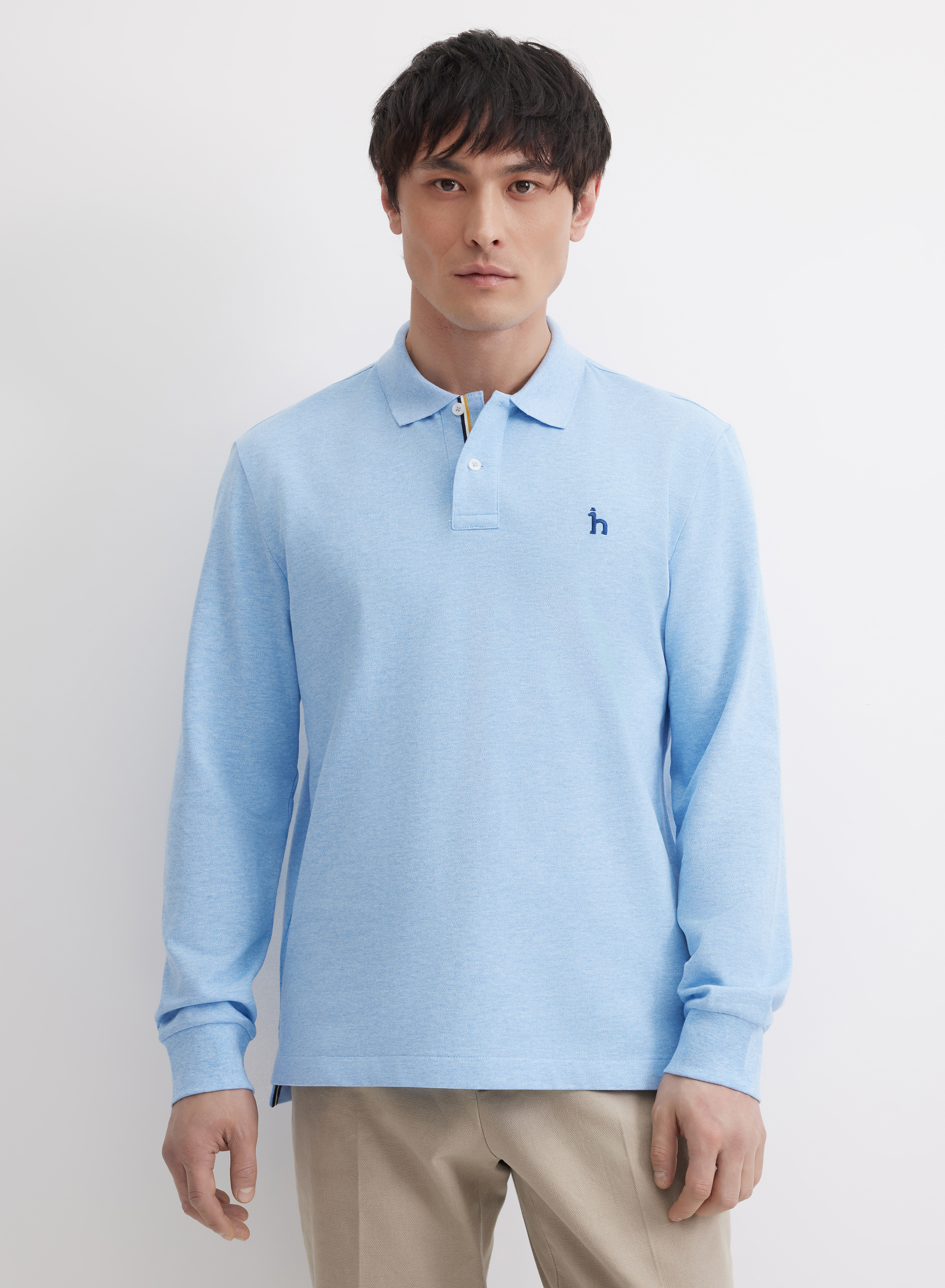 Однотонное голубое поло с длинными рукавами - основное изображение товара