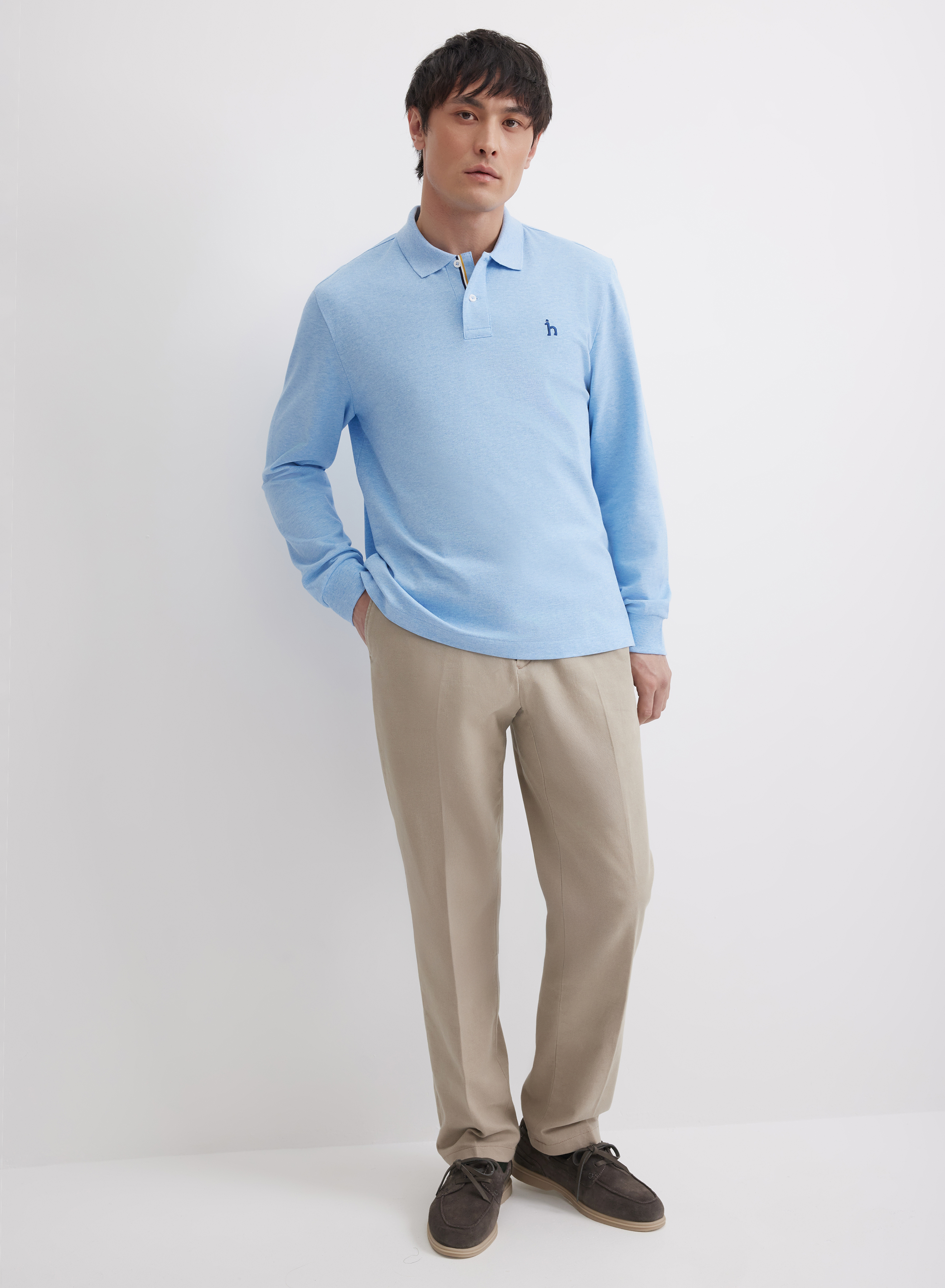 Однотонное голубое поло с длинными рукавами - основное изображение товара